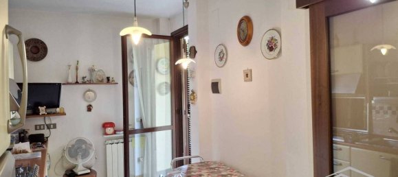 2 bedrooms Apartment in Florence, Italy No. 328807 3