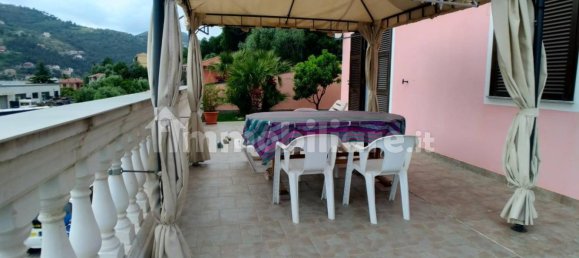 3 bedrooms Villa in Camporosso, Italy No. 205500 4