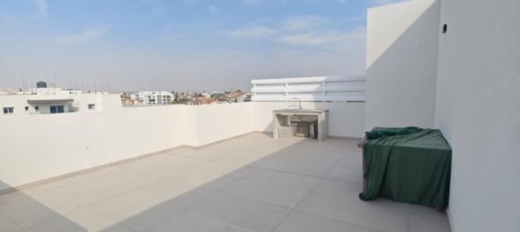 Квартира с 2 спальнями в Ларнака, Кипр № 26333 8