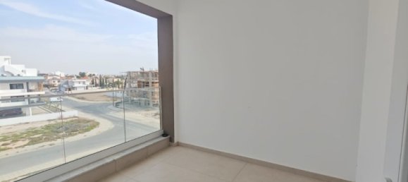 Квартира с 2 спальнями в Ларнака, Кипр № 26333 6