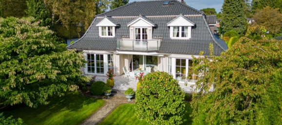 4 bedrooms Villa in Wandsbek, Germany No. 56004 2