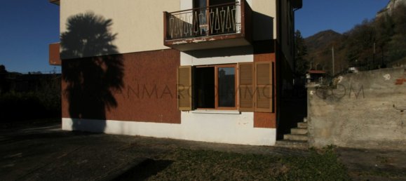 8 bedrooms House in Calolziocorte, Italy No. 153121 4