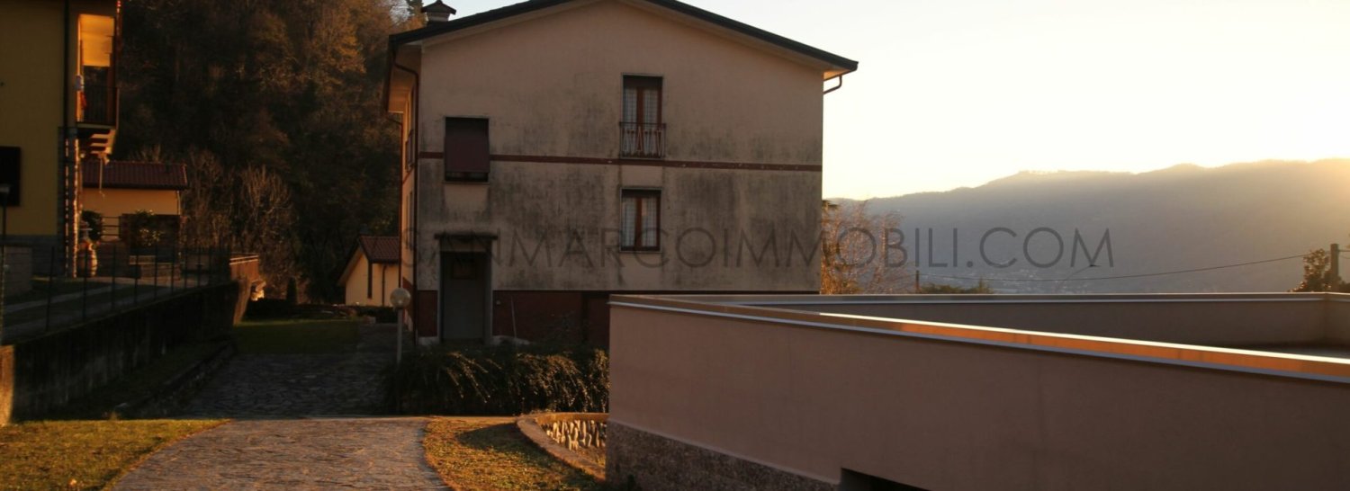 8 bedrooms House in Calolziocorte, Italy No. 153121