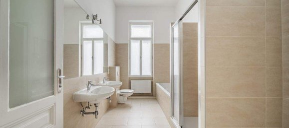 Квартира с 6 комнатами в Альзергрунд, Австрия № 12808 3