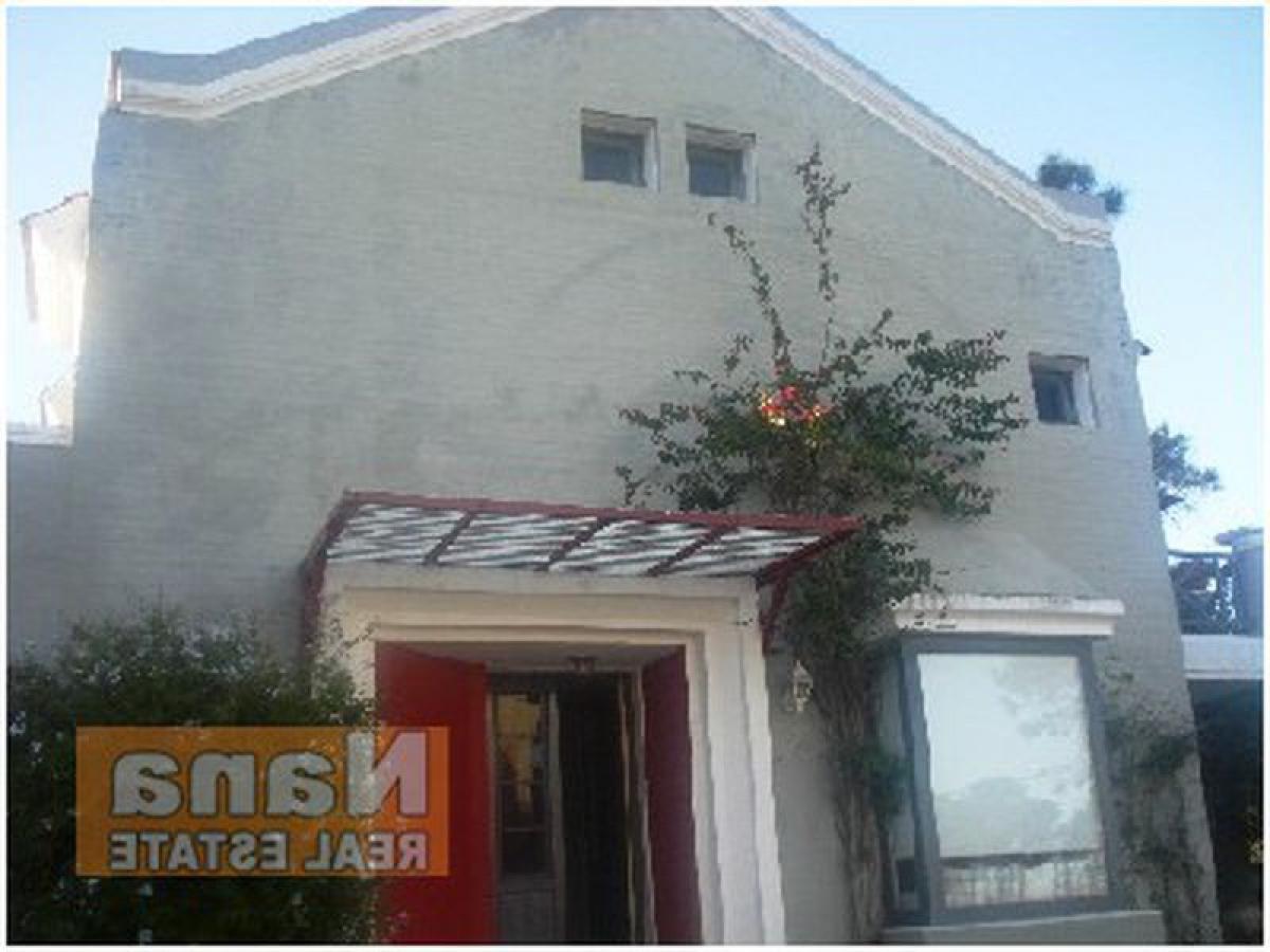 3 bedrooms House in Maldonado, Uruguay No. 4233