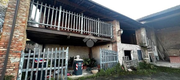 Дом с 5 комнатами в Тортона, Италия № 128781 10