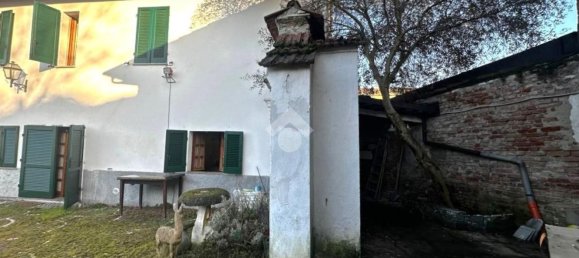 Дом с 5 комнатами в Тортона, Италия № 128781 2