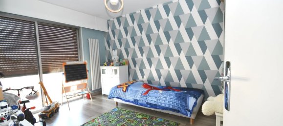 3 bedrooms Apartment in Les Pavillons-sous-Bois, France No. 180904 5