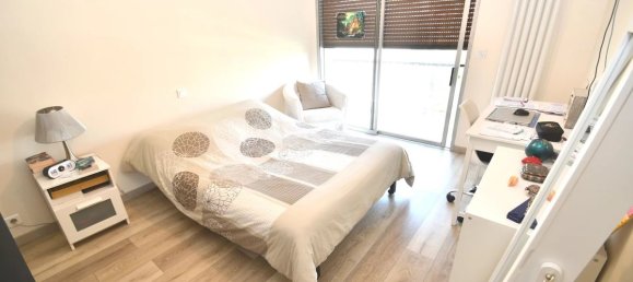 3 bedrooms Apartment in Les Pavillons-sous-Bois, France No. 180904 4