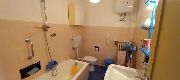 6 rooms Duplex in Lucca, Italy No. 81264 13