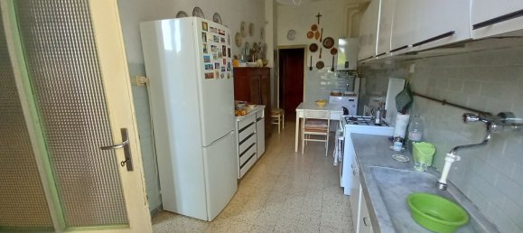 6 rooms Duplex in Lucca, Italy No. 81264 12