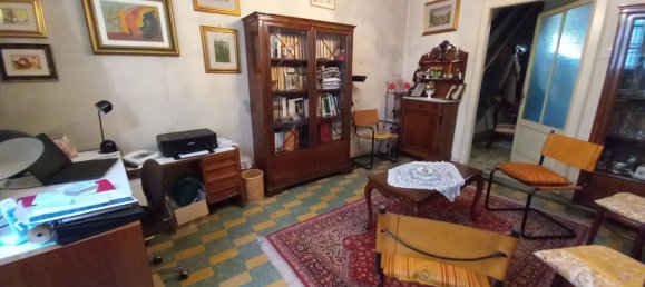 6 rooms Duplex in Lucca, Italy No. 81264 17