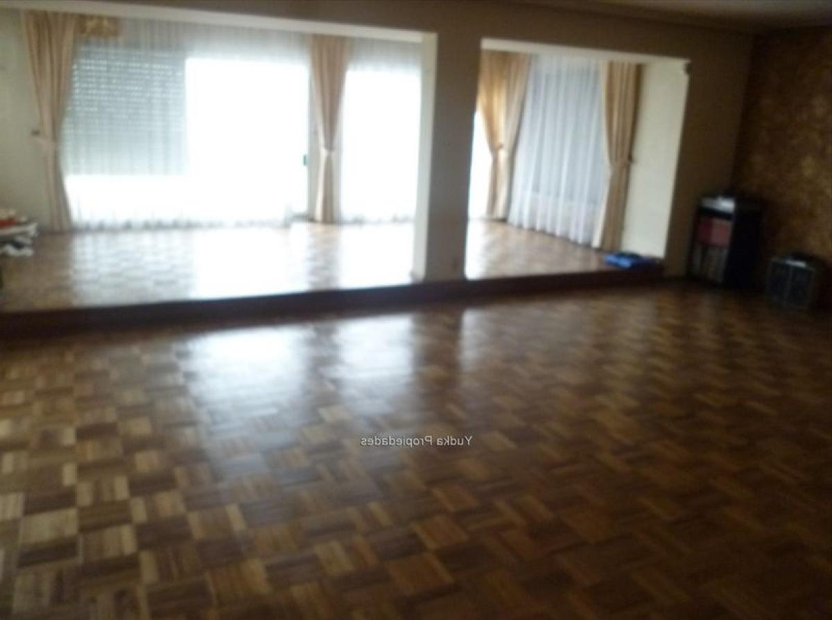 3 chambres Appartement à Montevideo, Uruguay No. 8456