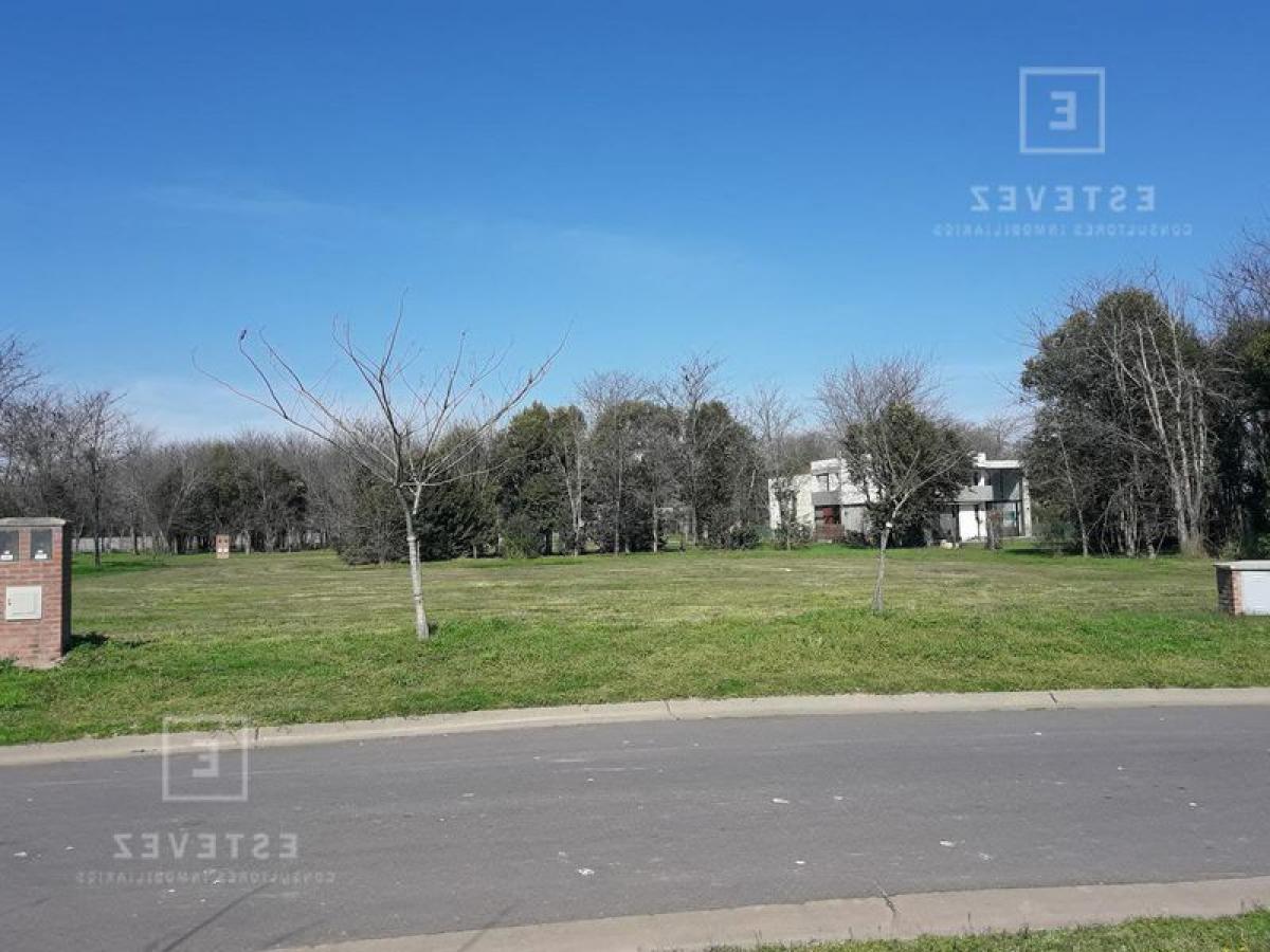  Land in Escobar, Argentina No. 117123