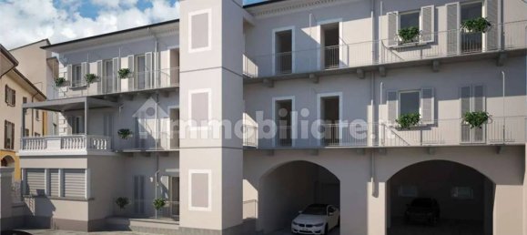 3 rooms Commercial property in Borgomanero, Italy No. 330905 2