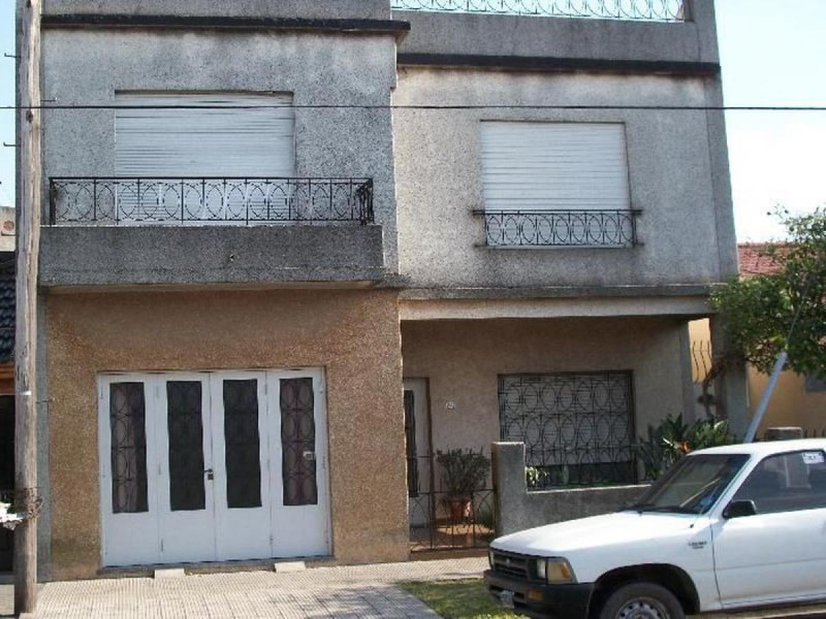 3 Schlafzimmer Haus in Bermudez, Argentina, Nr. 7156