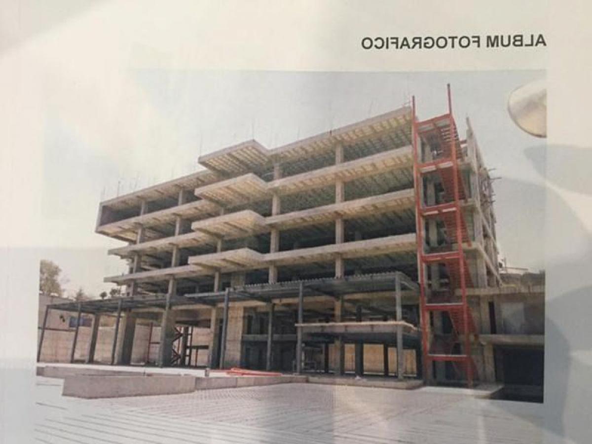 Edifício em Ciudad Lopez Mateos, Mexico 4006 m² N.º 200909