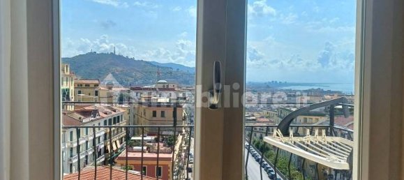 2 bedrooms Apartment in Salerno, Italy No. 319826 3