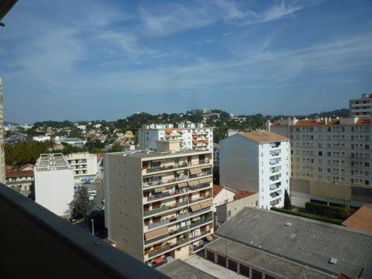 4 bedrooms Condo in Toulon, France No. 12305