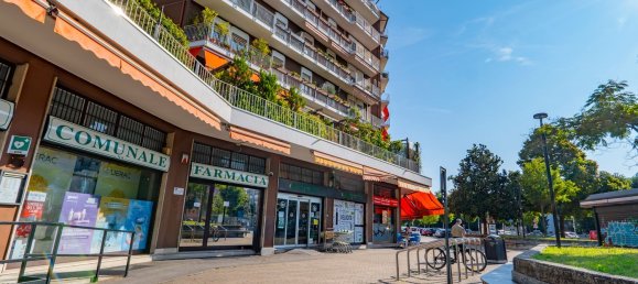 Propiedad comercial en San Donato Milanese, Italy 211 m² No. 285876 3