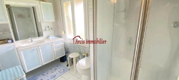 4 Schlafzimmer Haus in Arcis-sur-Aube, France, Nr. 261914 9