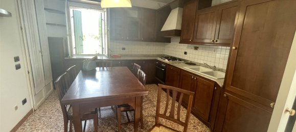 2 bedrooms House in Venice, Italy No. 79455 5