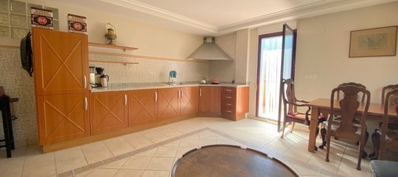 5 bedrooms Villa in La Nucia, Spain No. 13075 23