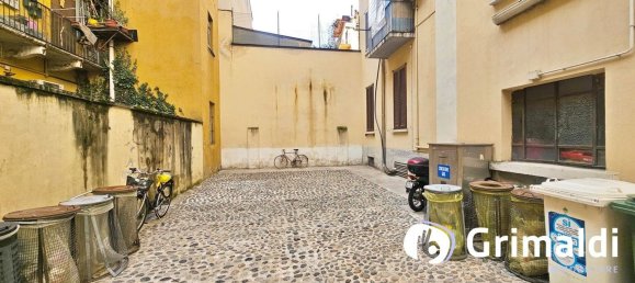 11m² Parking in Milan, Italy No. 283222 10