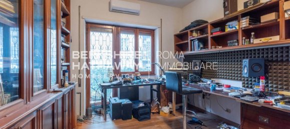3 bedrooms Apartment in Rome, Italy No. 48604 22