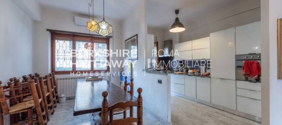 3 bedrooms Apartment in Rome, Italy No. 48604 7