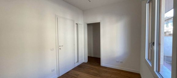 Квартира с 3 комнатами в Кампи Бизенцио, Италия № 213719 27