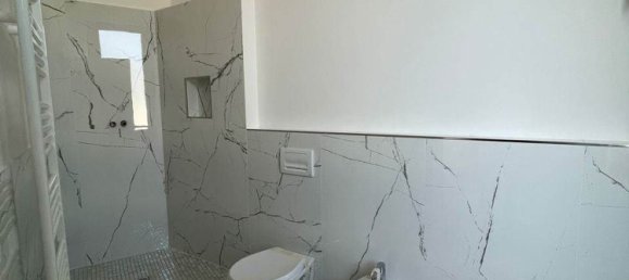 Квартира с 3 комнатами в Кампи Бизенцио, Италия № 213719 14