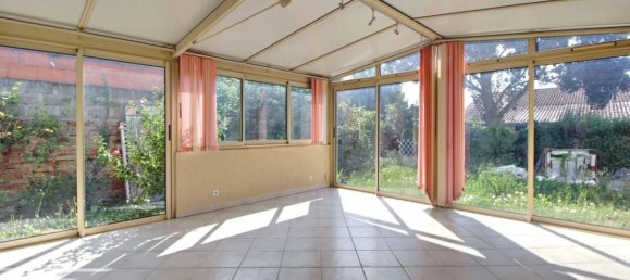 5 bedrooms House in Vernouillet, France No. 168113 6