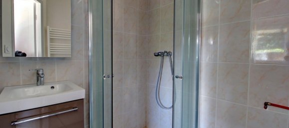 5 bedrooms House in Vernouillet, France No. 168113 16