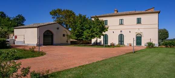 2 bedrooms Villa in Montepulciano, Italy No. 5801 18