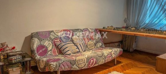 Apartamento de 3 dormitorios en Vigo, Spain No. 190982 17