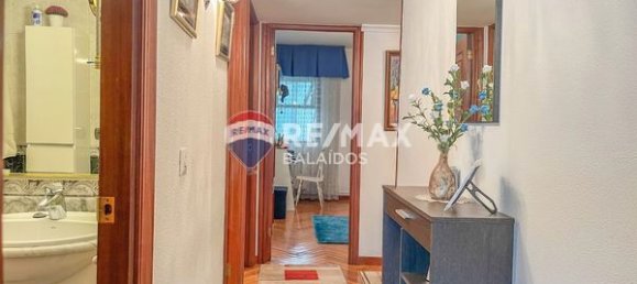 Apartamento de 3 dormitorios en Vigo, Spain No. 190982 10