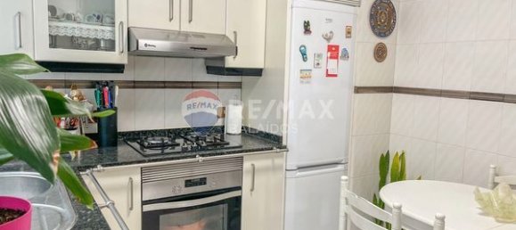 Apartamento de 3 dormitorios en Vigo, Spain No. 190982 4