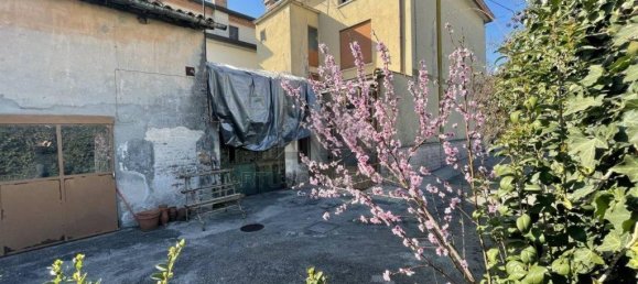 6 rooms House in Rossano Veneto, Italy No. 147411 2