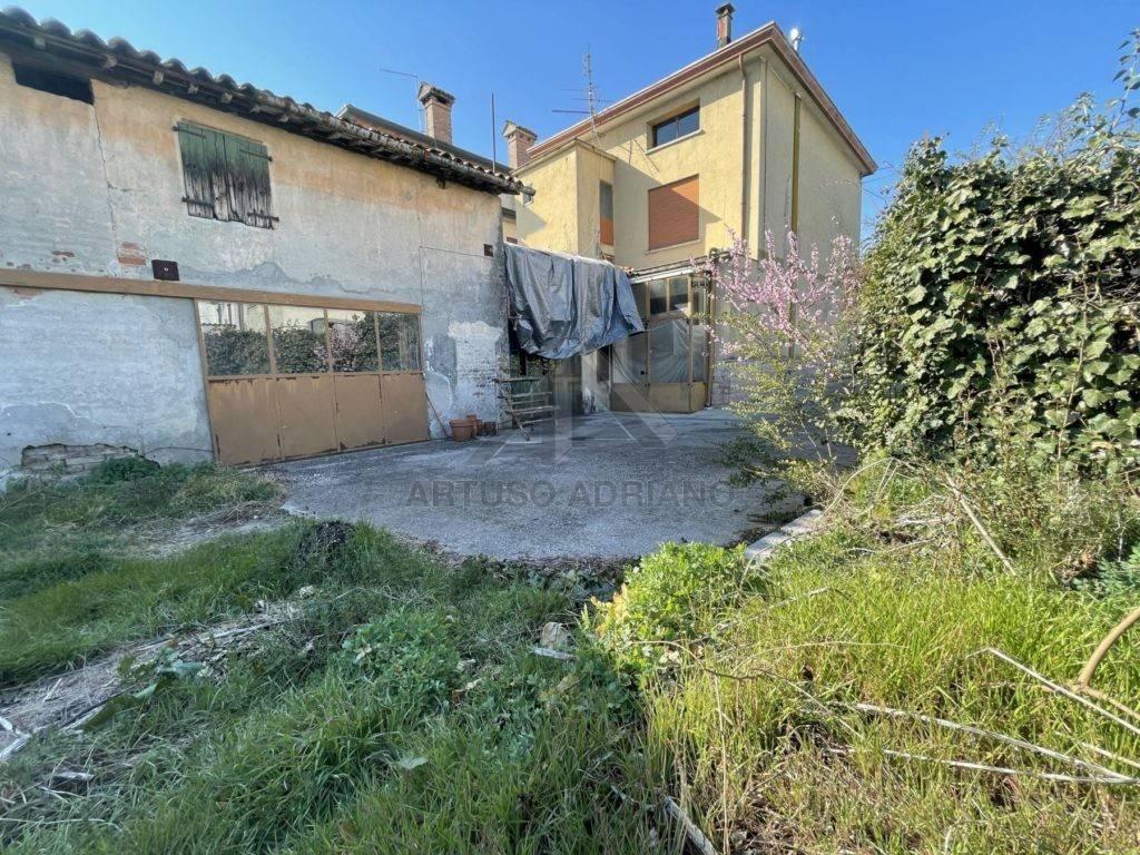 6 rooms House in Rossano Veneto, Italy No. 147411