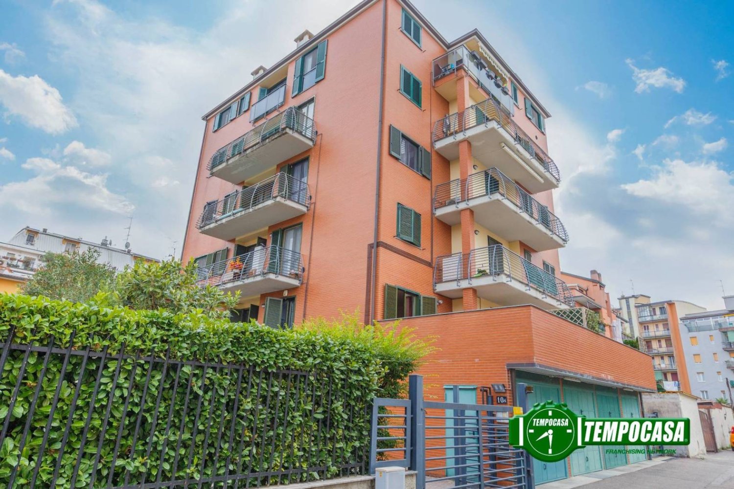 1 bedroom Apartment in Milan, Italy No. 375771