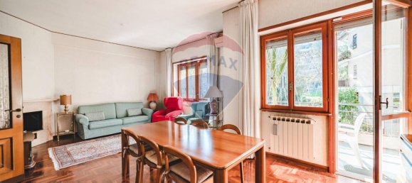 4 rooms Apartment in Rome, Italy No. 26313 3