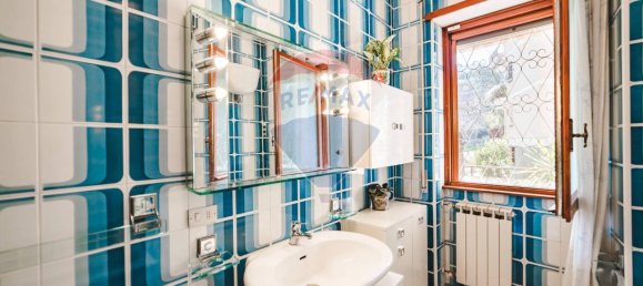 4 rooms Apartment in Rome, Italy No. 26313 56