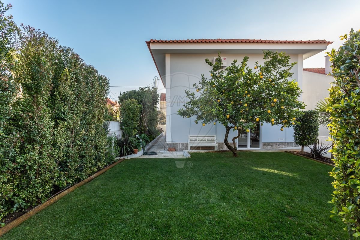 4 bedrooms House in Cascais, Portugal No. 53730