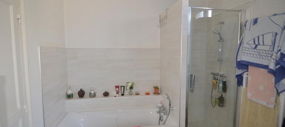 4 Schlafzimmer Haus in Alencon, France, Nr. 281567 10