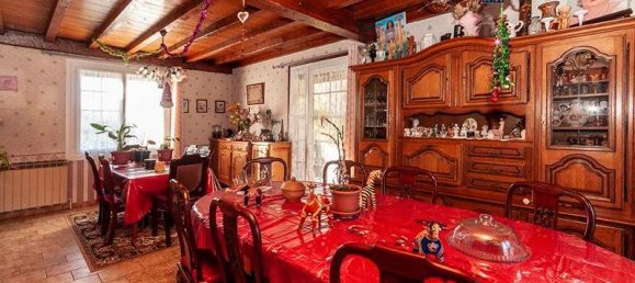 5 bedrooms House in Dordogne, France No. 335424 4