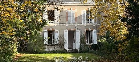 8 bedrooms House in Orleans, France No. 233443 20