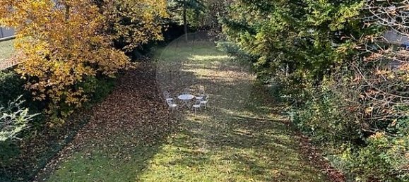 8 bedrooms House in Orleans, France No. 233443 11