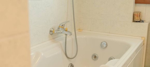 Квартира с 2 спальнями в Дальмине, Италия № 354321 22