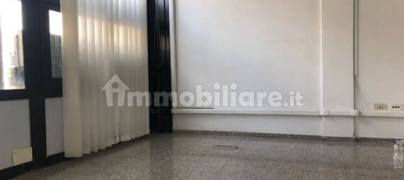 Офис 230м² в Бари, Италия № 357537 7